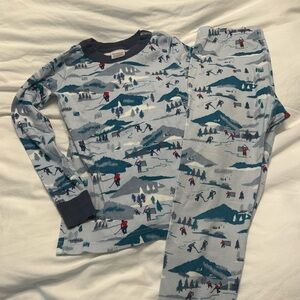 Hanna Andersson Winter Pajamas Sz 6-7